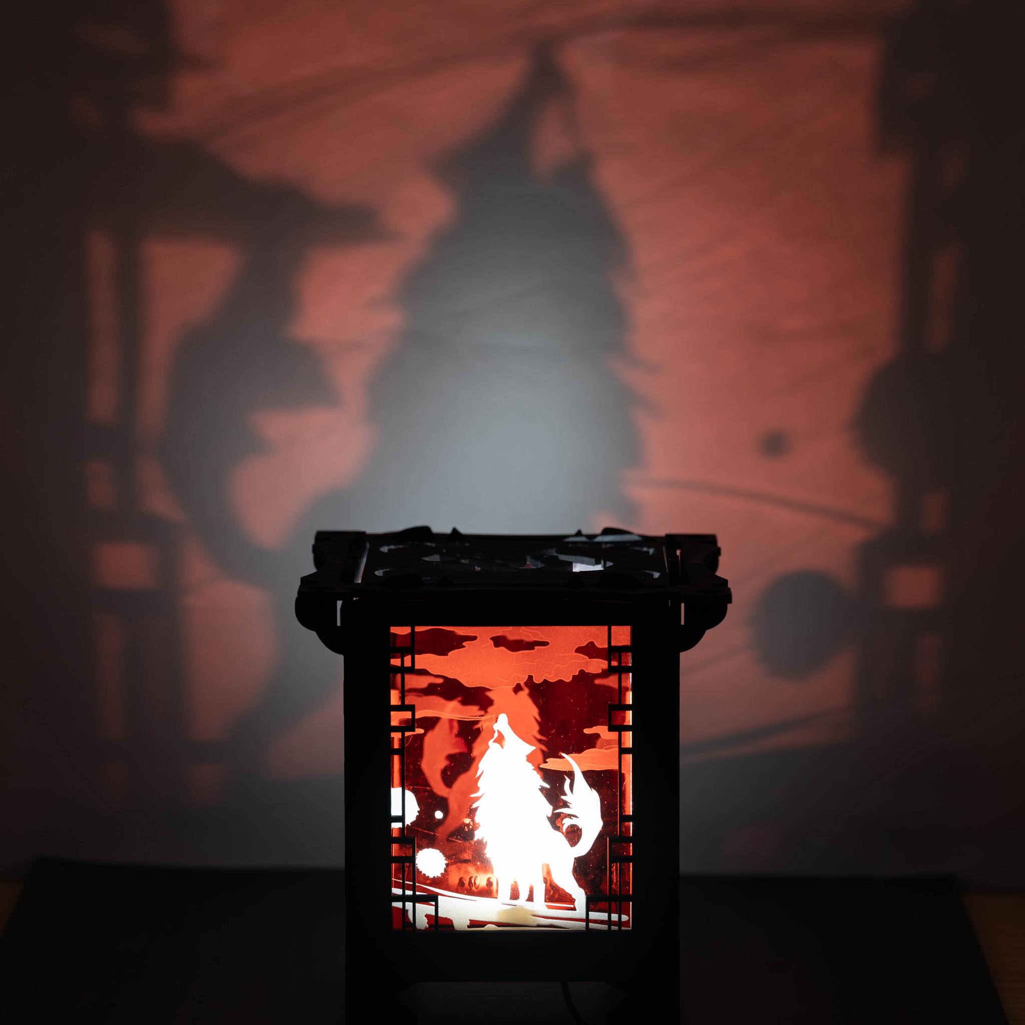 光と影のランプ「紅月」