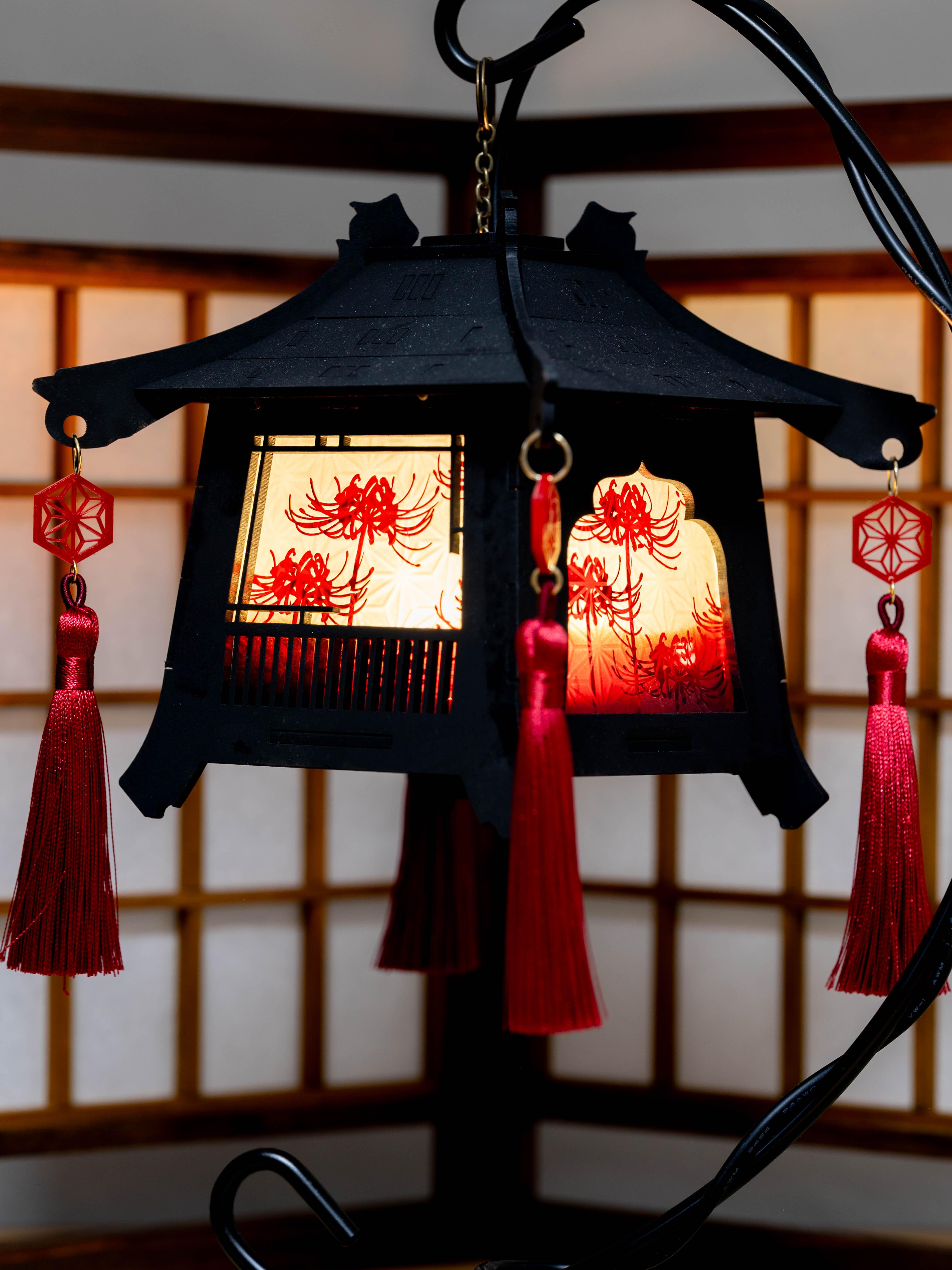 吊り下げ灯篭「彼岸花」